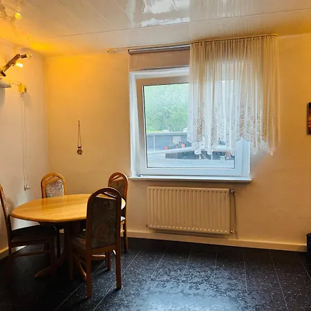 Apartment Grosszuegige Mit Grossem Wohnzimmer Im Zentrum Von *